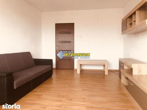 Apartament 3 camere de inchiriat Centru mobilat 250 euro