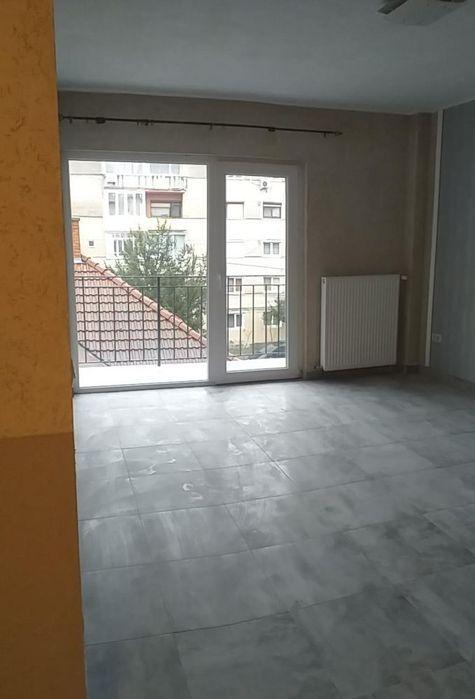 Inchiriez apartament 3 cam, centru, bloc nou!