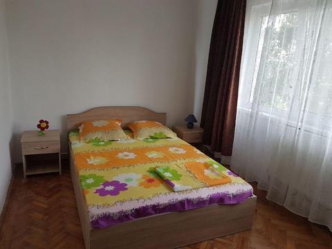 Proprietar, ofer spre inchiriere apartament cu 2 camere in