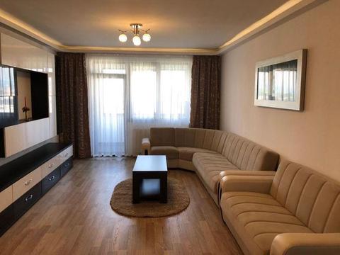 Apartament foarte spatios zona Coresi