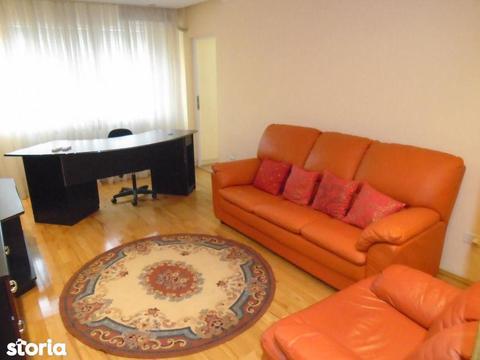 De inchiriat! Ultracentral. Apartament cu 4 camere, 110 mp, etaj 2/7