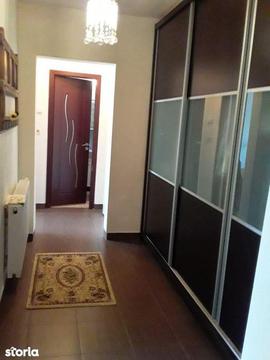 Apartament 3 camere, zona Mihai Viteazu