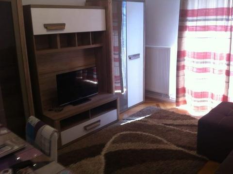 Apartament 2 camere lux de inchiriat Targu , Centru