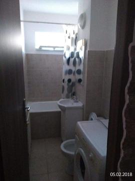 Inchiriez apartament