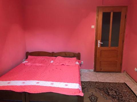 Apartament cu 2 camere de închiriat