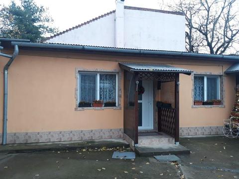 Apartament (casă) de închiriat