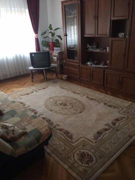 Proprietar inchiriez apartament 3 camere