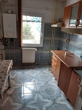 Închiriez apartament zona Soarelui 3 camere