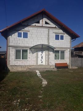 Vand casa + teren _Mioveni pe Bulevardul Dacia nr28b