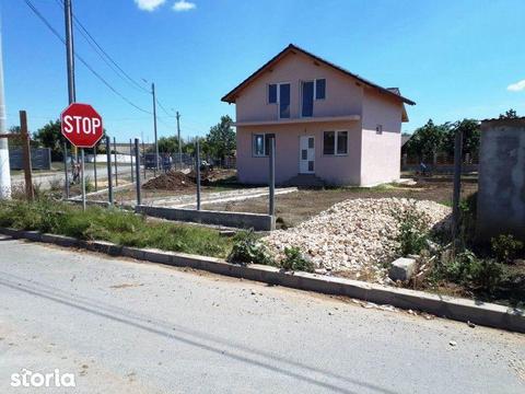 Vila P+M la cheie, , zona A, comision 0%