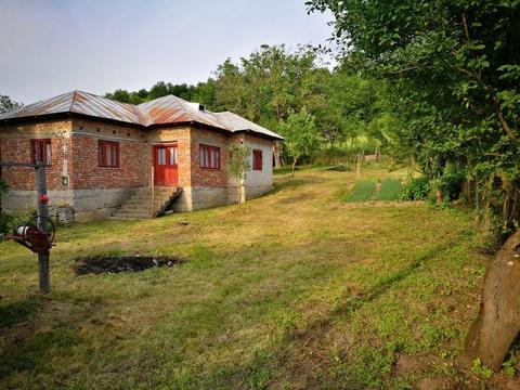 Casa de vanzare, Judetul , Comuna Cruset - 42 km de Craiova