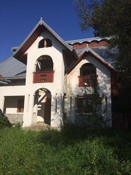 Vând casă in Arbore
