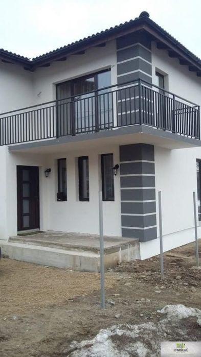 Tăuții Măgherăuș-zonă rezidențială, case noi tip duplex,proiect modern