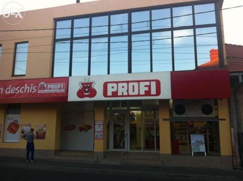 Spatiu comercial ultracentral 1200 mp