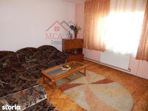 Apartament 3 camere la casa zona Intim - ID MCA736