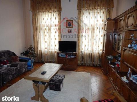 Apartament 3 camere la casa zona ultracentrala - ID MCA469