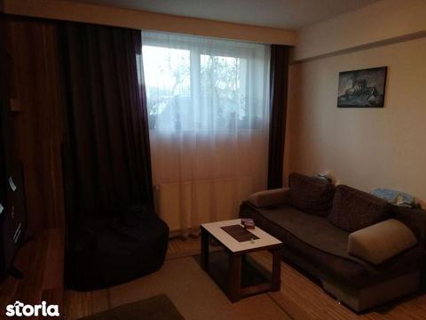 Apartament 2 camere, garaj, semicentral, zona strazii Traian