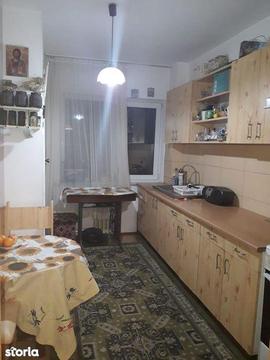 Apartament 3 camere, zona Eminescu ( Poliție )