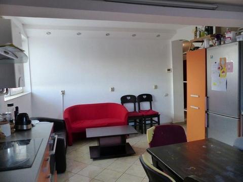 Apartament 3 camere in cartierul 7 Noiembrie