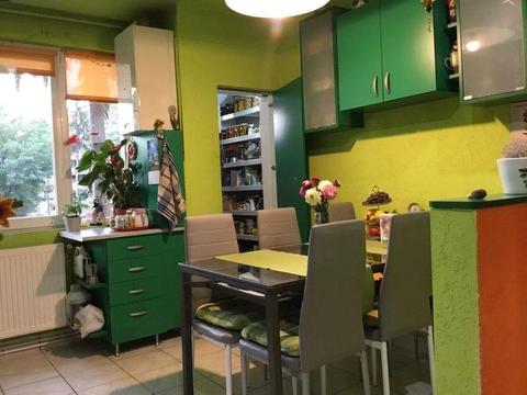 Apartament 3 camere decomandat de vanzare,Targu  Tudor