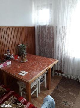 Apartament 2 camere,str.Orhei,65 mp