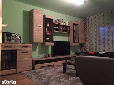 Apartament 3 camere 70 mp D-va Nord etaj intermediar finisat mobilat