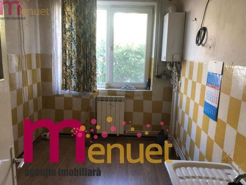 Apartament 2camere,zona Primariei