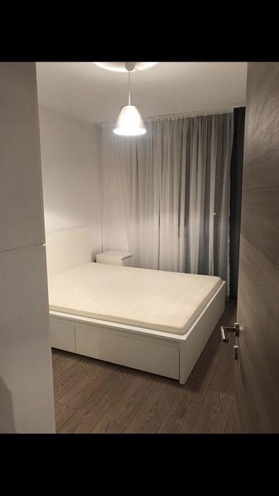 Inchciriez apartament Metro City panduri