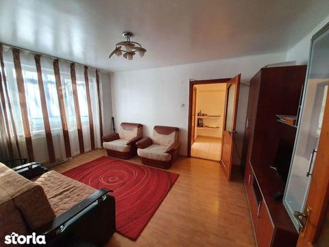 De vânzare apartament cu 2 camere situat în Târgu Jiu, strada Victoria