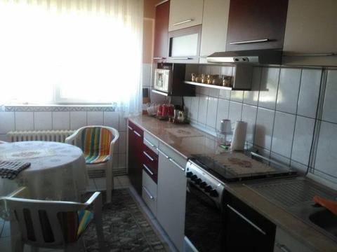 Apartament 4 camere zona City Mall