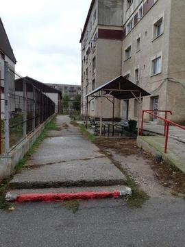 Vand apartament 2 camere parter decomandat - 7.000 EURO