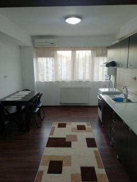 Închiriez apartament