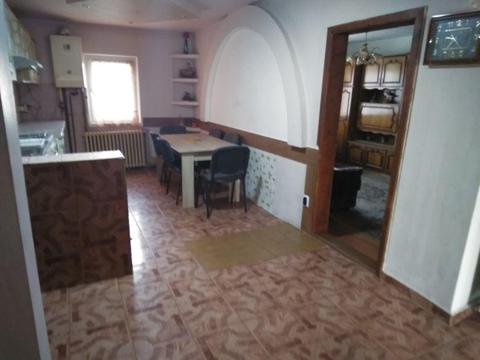 Inchiriez apartament 3 camere decomandat