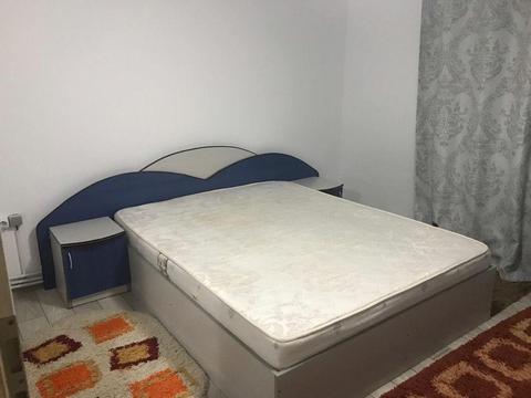 Închiriez apartament