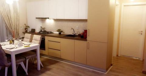 Inchiriez apartament