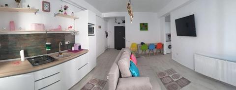Inchiriez apartament 2 camere Mamaia Nord 300 euro( negociabil)/ lună