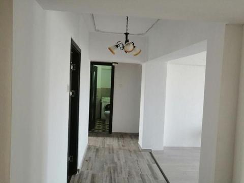 De inchiriat apartament 4 camere zona Spitalul Mare