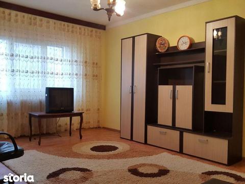Apartament 2 camere decomandat zona Nicolina Prima Statie