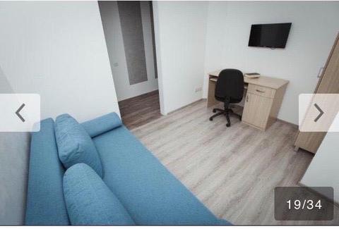 Închiriez apartame