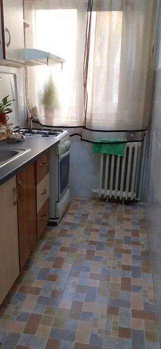 Închiriez apartament