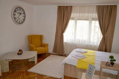 Apartament modern de inchiriat, Central, vis-a-vis de Prefectura