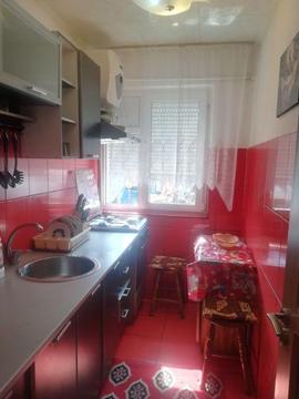 Inchiriez apartament