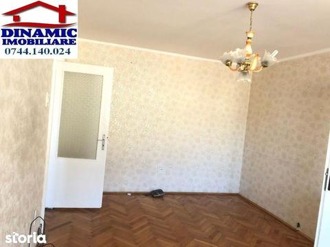 Apartament 2 cam, ultracentral, nemobilat, 200 euro/lună