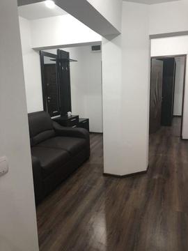 Ofer apartament pentru închiriere