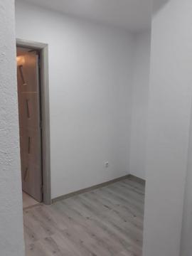 Închiriez apartament cu 2 camere