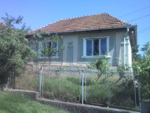 Casa si teren aferent total 3000MP str.Stadion nr.19