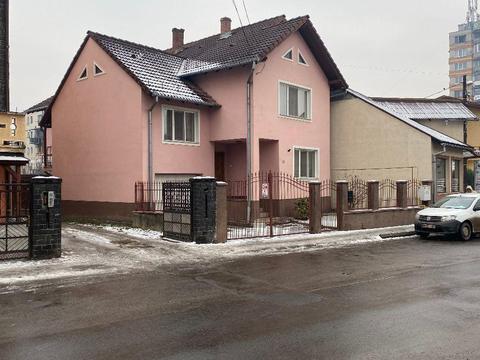 Vand casa in Sighetu Marmatiei in zona rezidentiala