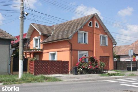 Casa de Vanzare in Sancraiu de Mures (Str. Principala)