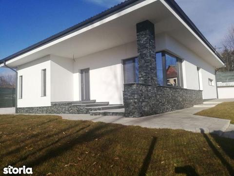CORNU - casa noua - foarte frumoasa - 165000 Euro/NEG