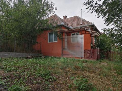 Vand casa +gradina in comuna Garbau langa Cluj